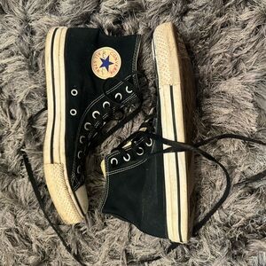 COPY - Black converse
